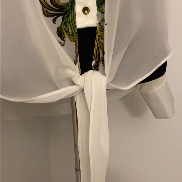 Genese Blouse - Picture 11 of 15